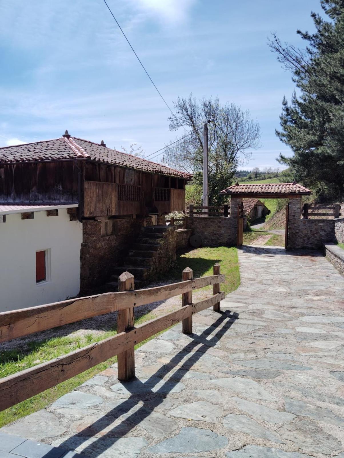 Hotel El Nuevo Semellon Aceptamos Mascotas Tineo Luaran gambar